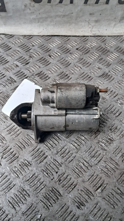 Electromotor Opel Meriva 1.6 16V Z16XEP an 2006 cod 55556092