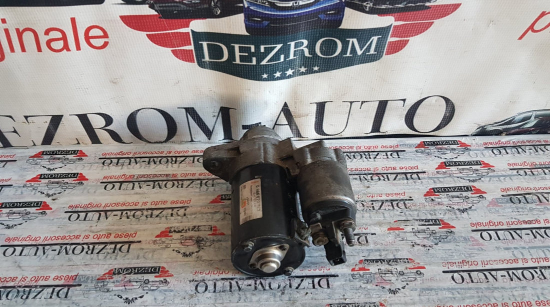 Electromotor original Bosch VW Polo 9N 1.2i 54 cai cod piesa : 0986020780