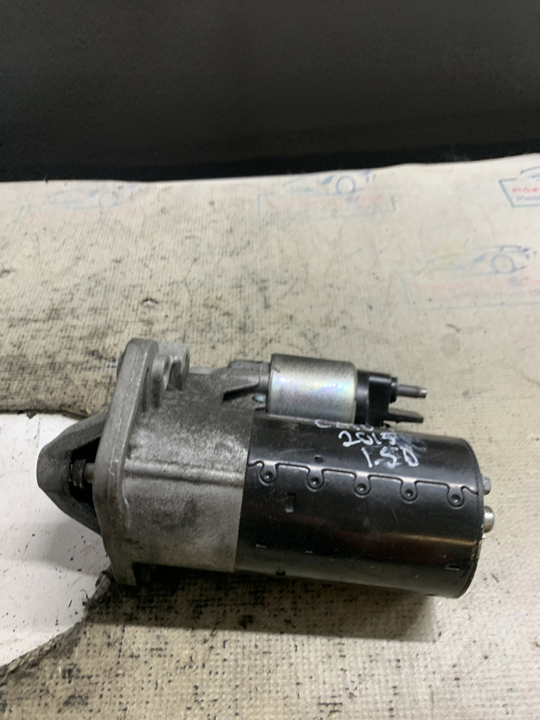 Electromotor Renault Clio 4 1.5 Motorina 2015, 233001073R