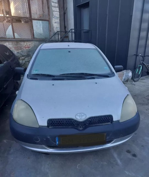 Electromotor Toyota Yaris P1 [1999 - 2003] Hatchback 5-usi 1.0 MT (68 hp)
