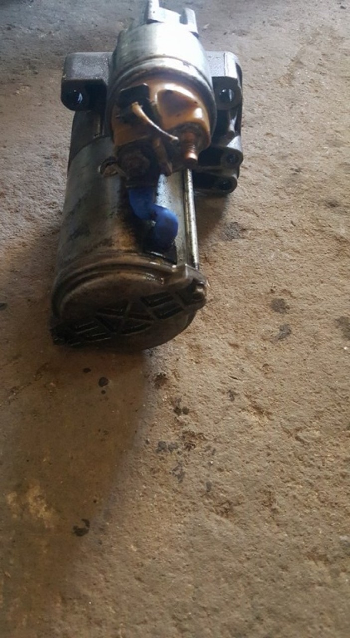 Electromotor valeo cod 9646694080 peugeot 308 1.6 hdi 9hz 109 cai