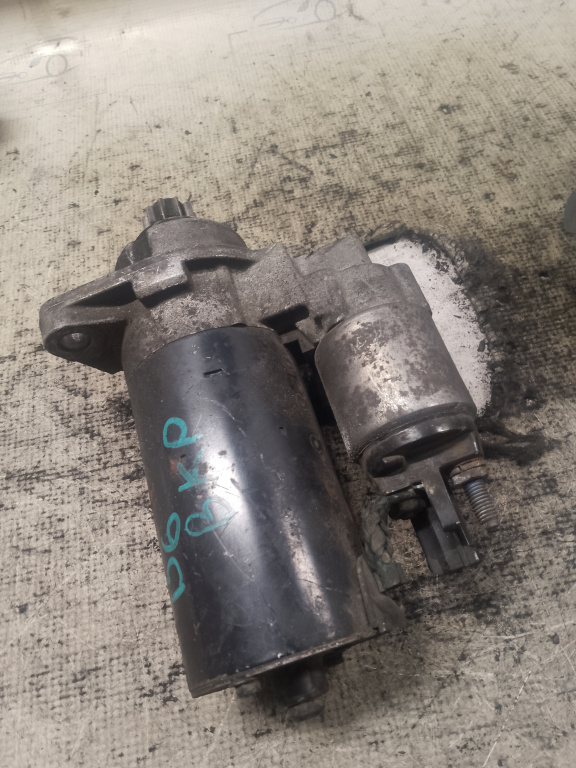 Electromotor Volkswagen Passat B6 2006, 02M911023P