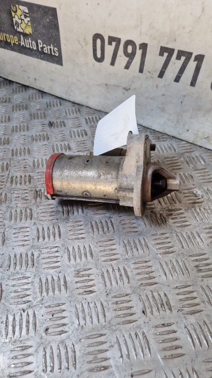 Electromotor Volvo V70 1.6 d an de fabricatie 2012 cod 30659478