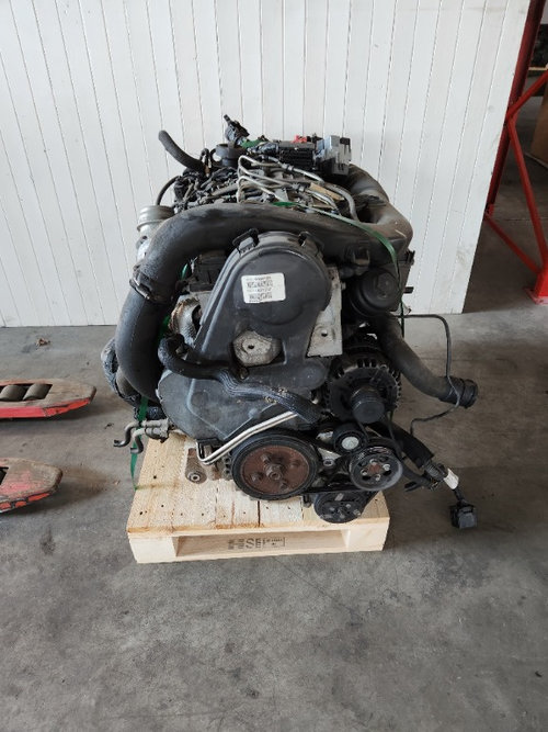 Electromotor Volvo V70 2.4 D5 an de fabricatie 2011 motor D5244T10