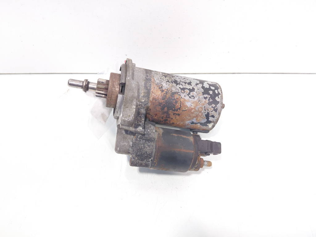 Electromotor, VW Bora (1J2), 1.6 benz, AKL, 5 vit man (id:698557)