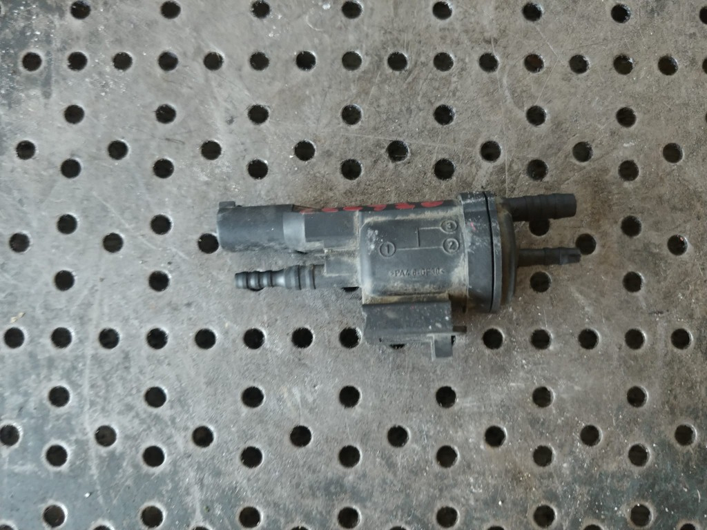 Electrovalva 1.5b 1.8b mercedes a-classa w169 c-class w204 0025401497