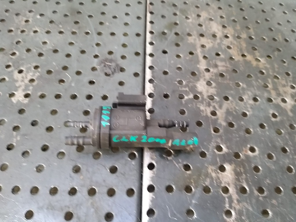 Electrovalva 2.0 b mercedes clk a208 0025401497