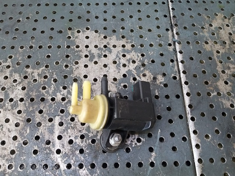 Electrovalva 2.0 tdi audi q3 8u 1k0906627b 6834011464a