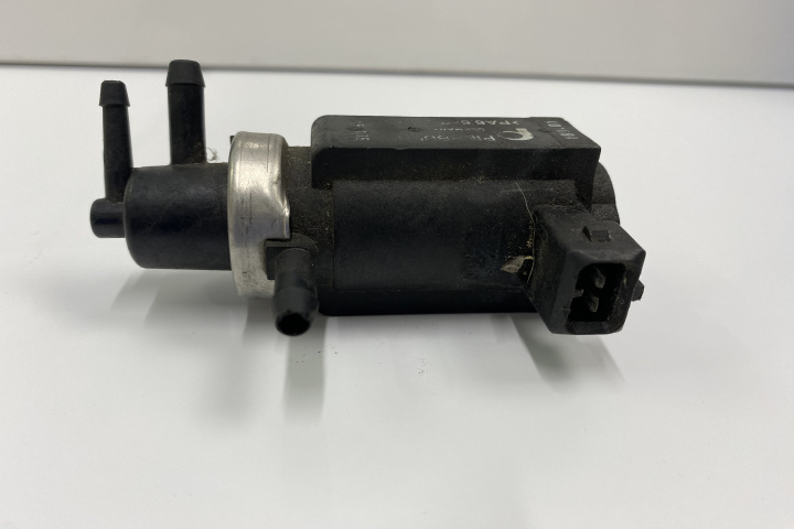 Electrovalva supapa vacuum 8d0906627 / 72190332 Audi A4 B5 [facelift] [2000 - 2001]