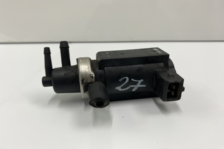 Electrovalva supapa vacuum 8D0906627 / 72190332 Audi A4 B5 [facelift] [2000 - 2001]
