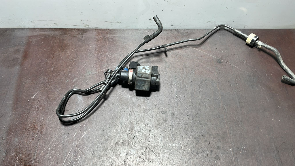 Electrovalva supapa vacuum cod 059906629A pentru Audi A6 C6 4F motor 3.0TDI BMK