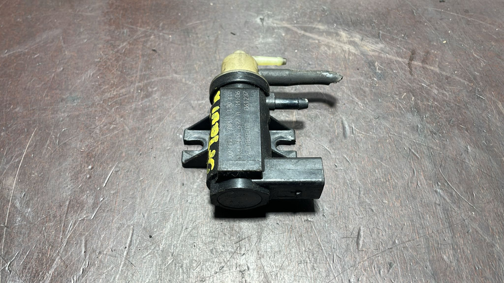 Electrovalva supapa vacuum turbo cod 1K0906627A pentru VW Audi Skoda Seat