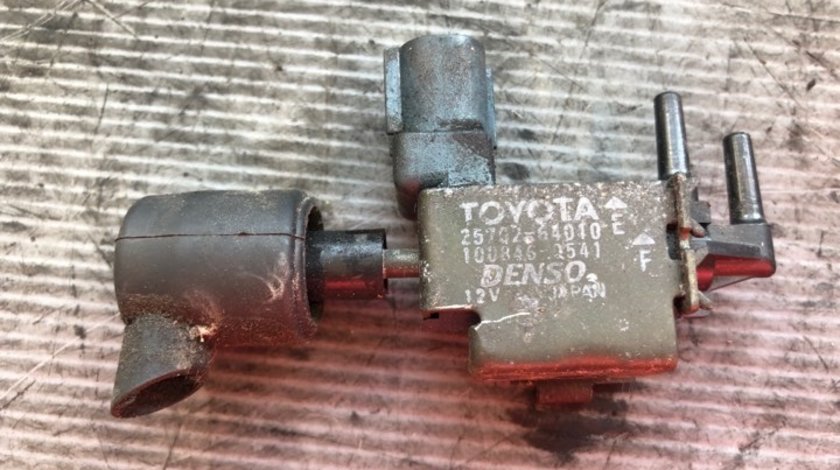 Electrovalva toyota avensis 2.0 td 90 cp 2c-te 1997-2003 2570264010