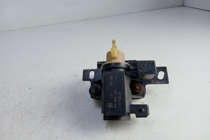 Electrovalva vacuum 55563534 Opel Meriva [facelift] [2004 - 2010]