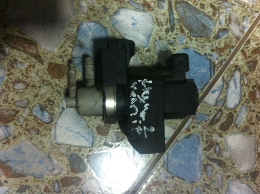 Electrovalva vacuum Renault Megane 2 [2002 - 2006] Hatchback 3-usi 1.9 dCi MT (120 hp) II (BM0/1_ CM0/1_)