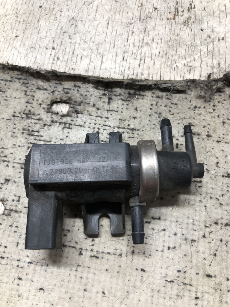 Electrovalva Volkswagen Touareg 2006, 1J0906627