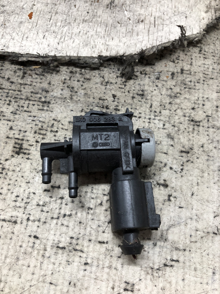 Electrovalva Volkswagen Touareg 2010, 1K0906283A
