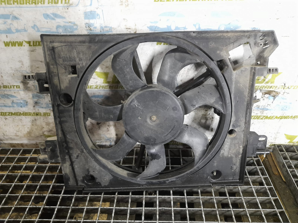 Electroventilator 1.5 dci K9K858 214811626R Dacia Duster [facelift] [2013 - 2017] 1.5 dci K9K858