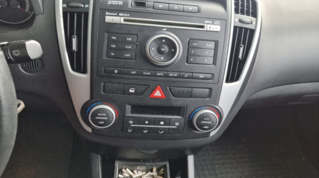 Electroventilator AC clima Kia Ceed 2012 break 1.6