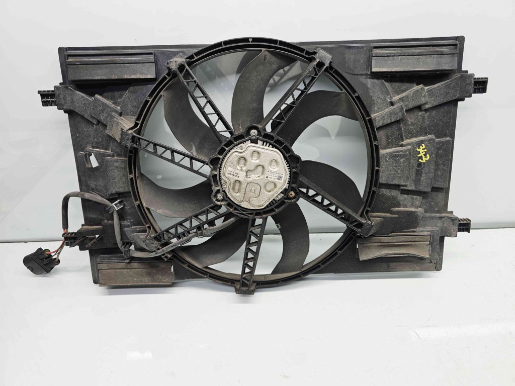 Electroventilator AUDI A3 Sportback (8VS, 8VM) [Fabr 2013-prezent] 5Q0121207AG 2.0 TDI CRLB 110KW / 150CP
