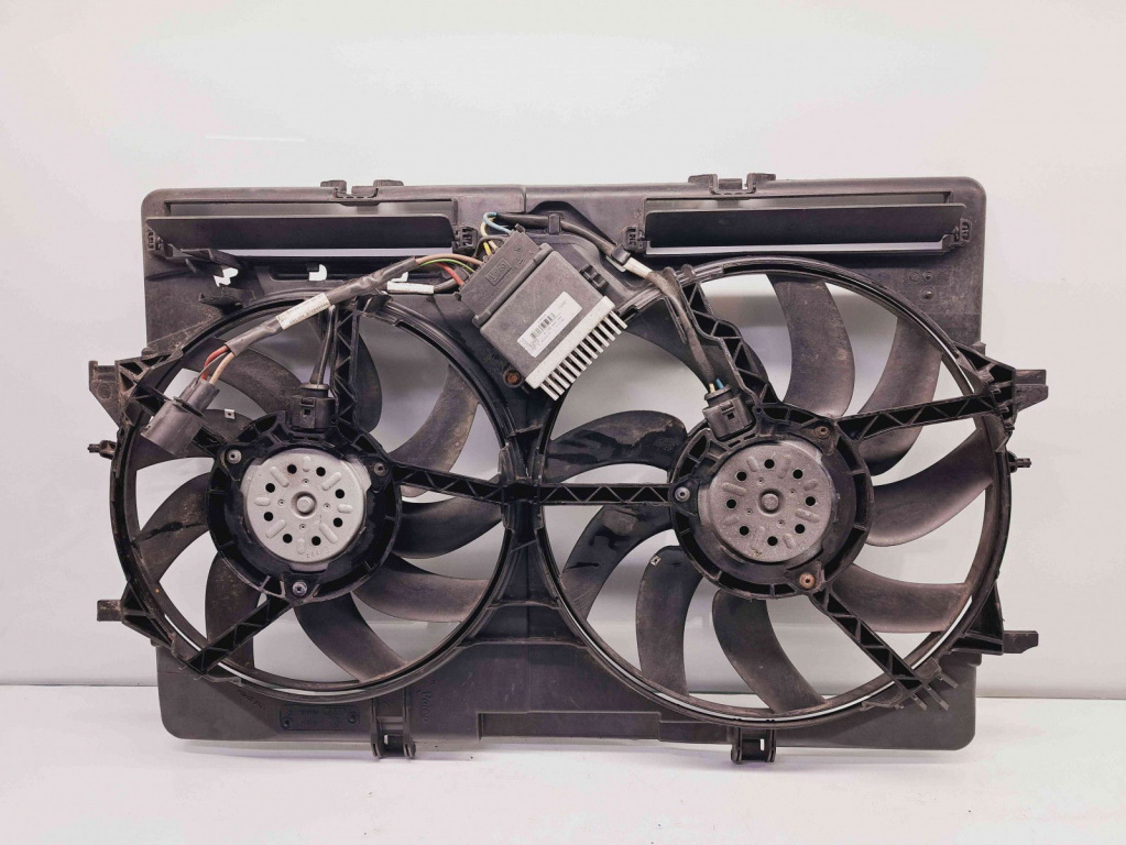 Electroventilator Audi A4 (8K2, B8) Facelift [Fabr 2008-2015] 8K0121003P 2.0 TDI CJCA 105KW / 143CP 2.0 TDI CJCA 105KW / 143CP