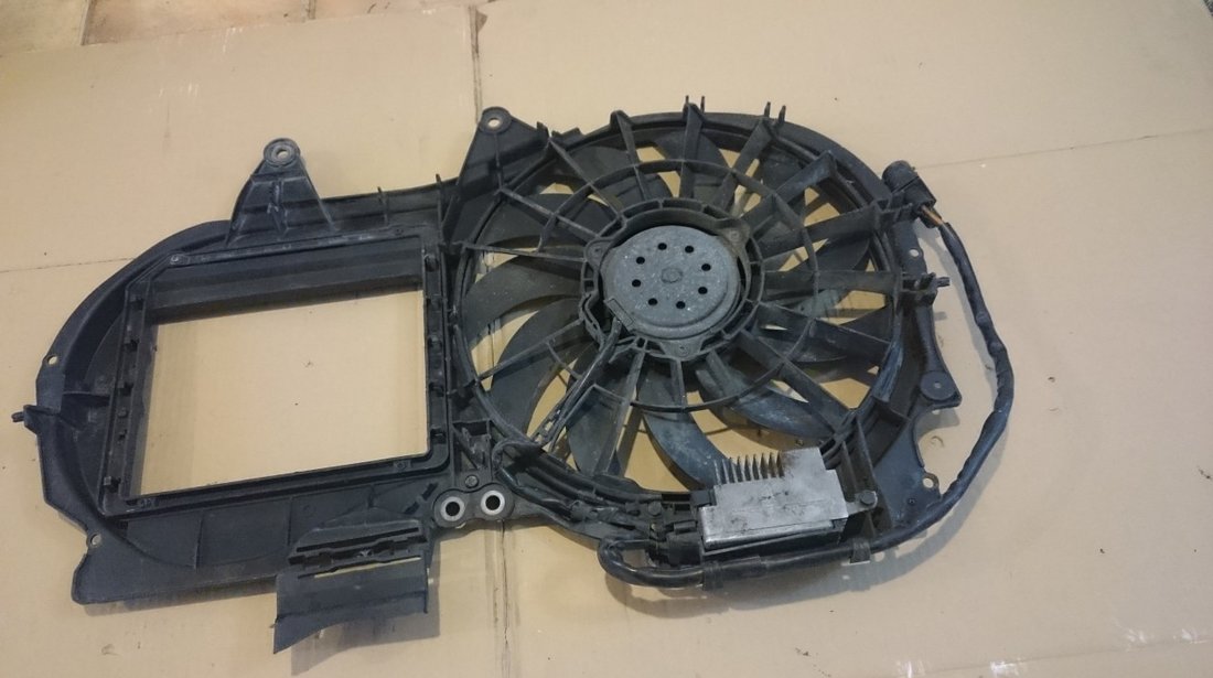 Electroventilator Audi A4 B7 (2004-2008) 2.0 TDI cod 8E0121205AA