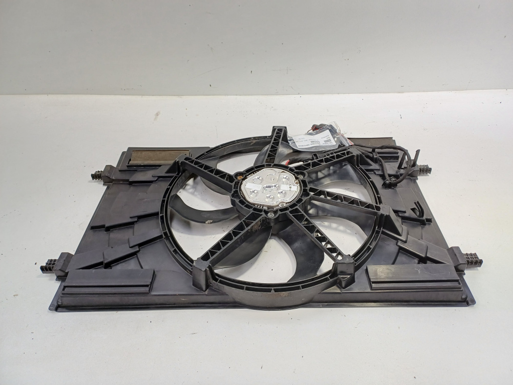 Electroventilator, cod 5Q0121205S, 5Q0121207AG, Audi A3 Sportback (8VA) 2.0 TDI (id:642586)