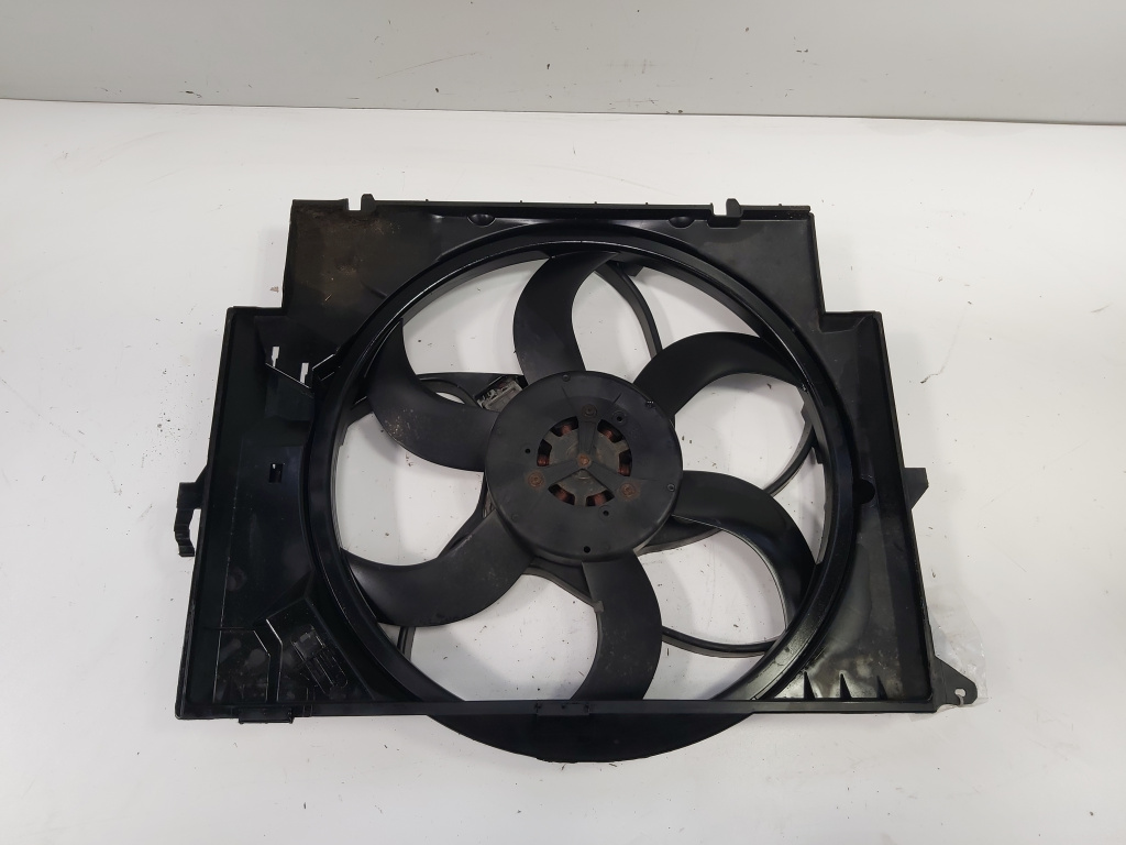 Electroventilator, cod 7588974, Bmw 3 Cabriolet (E93) 2.0 diesel, N47D20C (idi:693947)