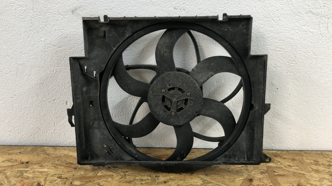 Electroventilator cu releu BMW E87 123d hatchback 2008 (7788906)