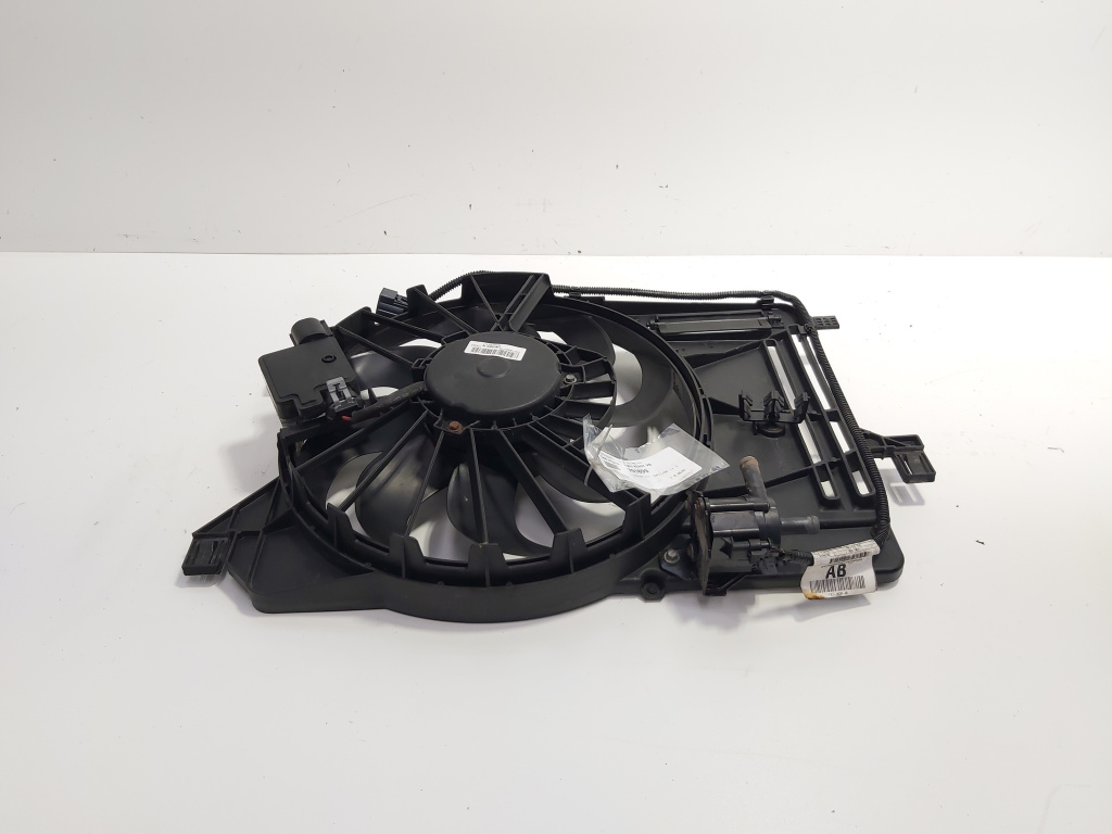 Electroventilator cu releu, cod CV61-8C607-VB, Ford Focus 3 1.0 benz (id:701899)