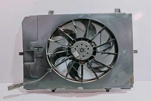 Electroventilator cu Suport Bosch A2105052355 / 0130303816 Mercedes-Benz E-Class W210 [1995 - 1999]