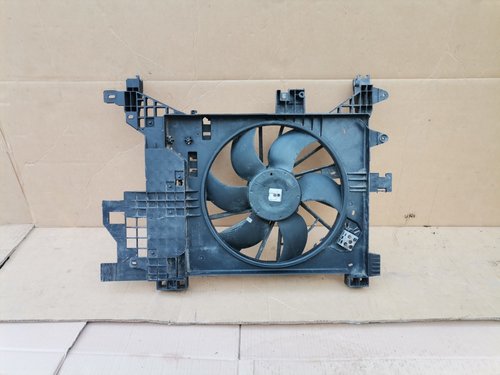 Electroventilator Dacia Duster 1.5 DCI cod 214819914R