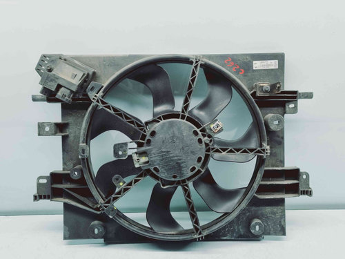 Electroventilator Dacia Duster (PH2, H79) [Fabr 2013-2017] 214811626R 1.2 TCE H5F408 85KW / 116CP