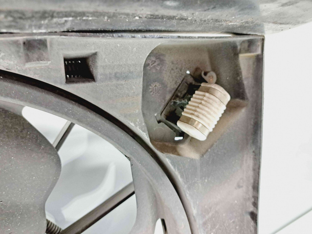 Electroventilator Hyundai ix20 (JC) [Fabr 2010-2018] OEM 1.4 Benz G4FA 1.4 Benz G4FA 55KW / 75CP