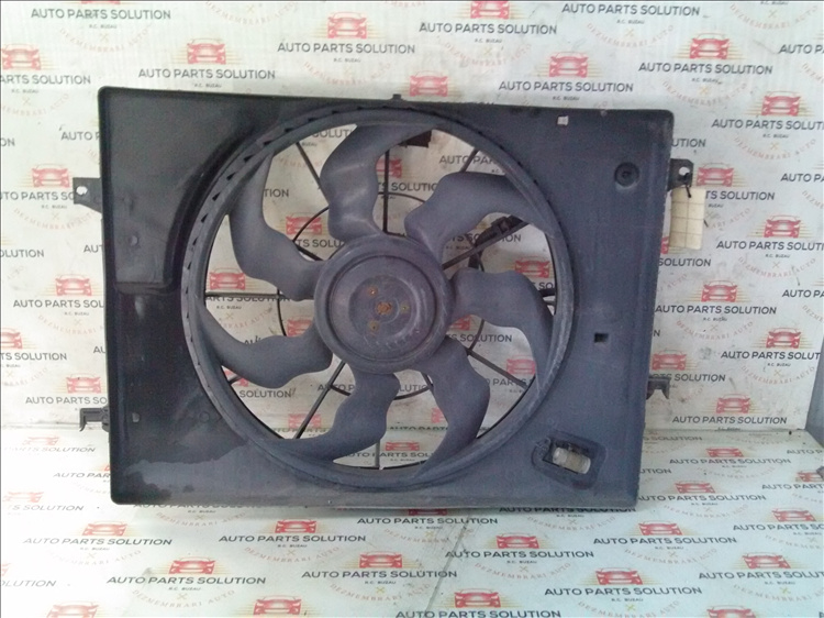 Electroventilator HYUNDAI TUCSON 2.0B an fabr. 2008