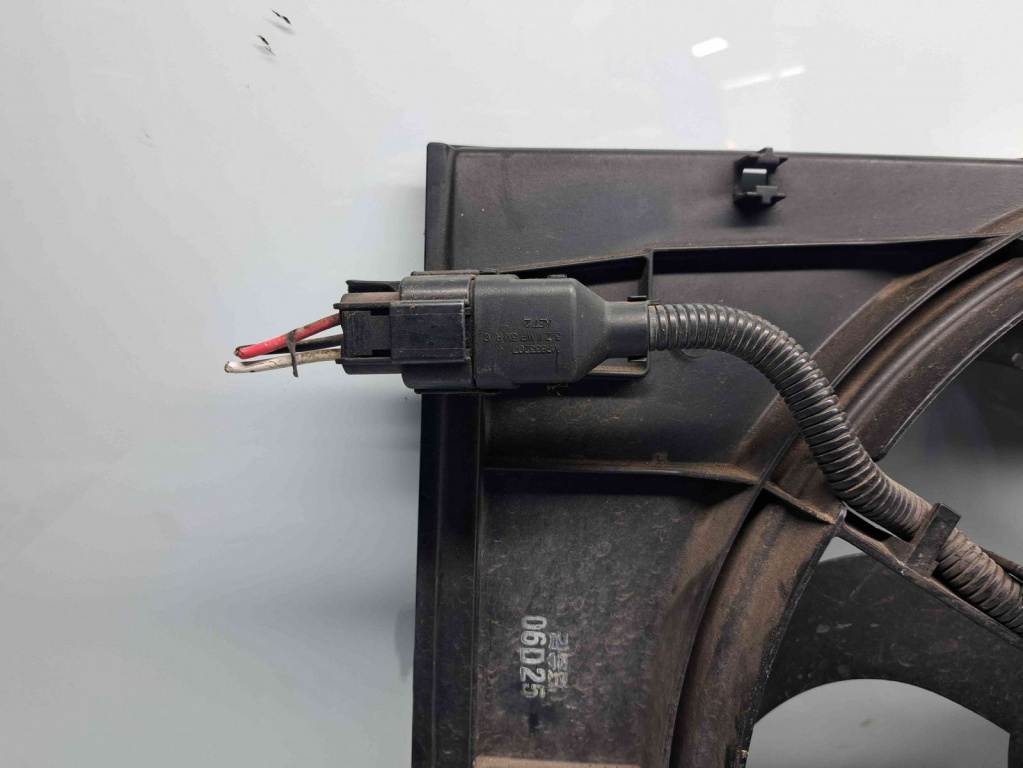 Electroventilator Kia Sportage II [Fabr 2004-2010] 25380-2EXXX 2.0 CRDI D4EA 2.0 CRDI D4EA 110KW / 150CP