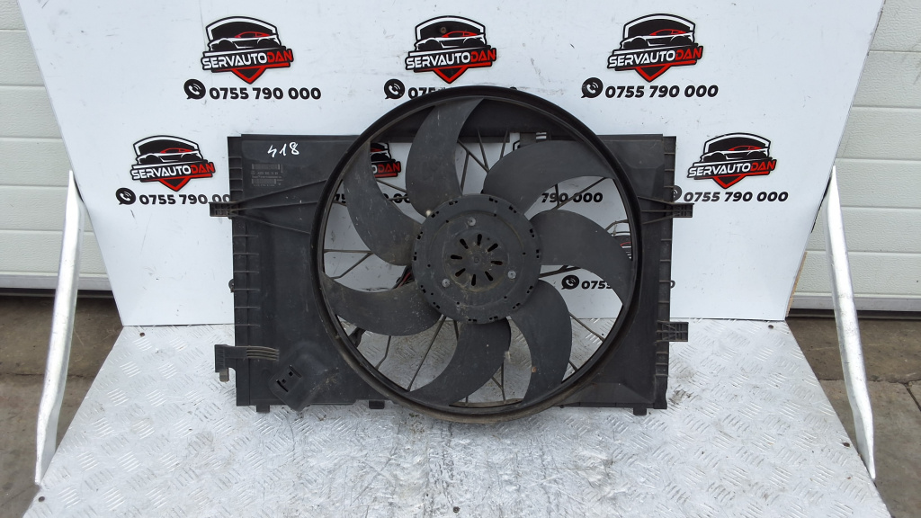 Electroventilator Mercedes-Benz C-Class (2001-2007) [W203] 2.2 Motorina 2004, A2035400688 / A2035001593