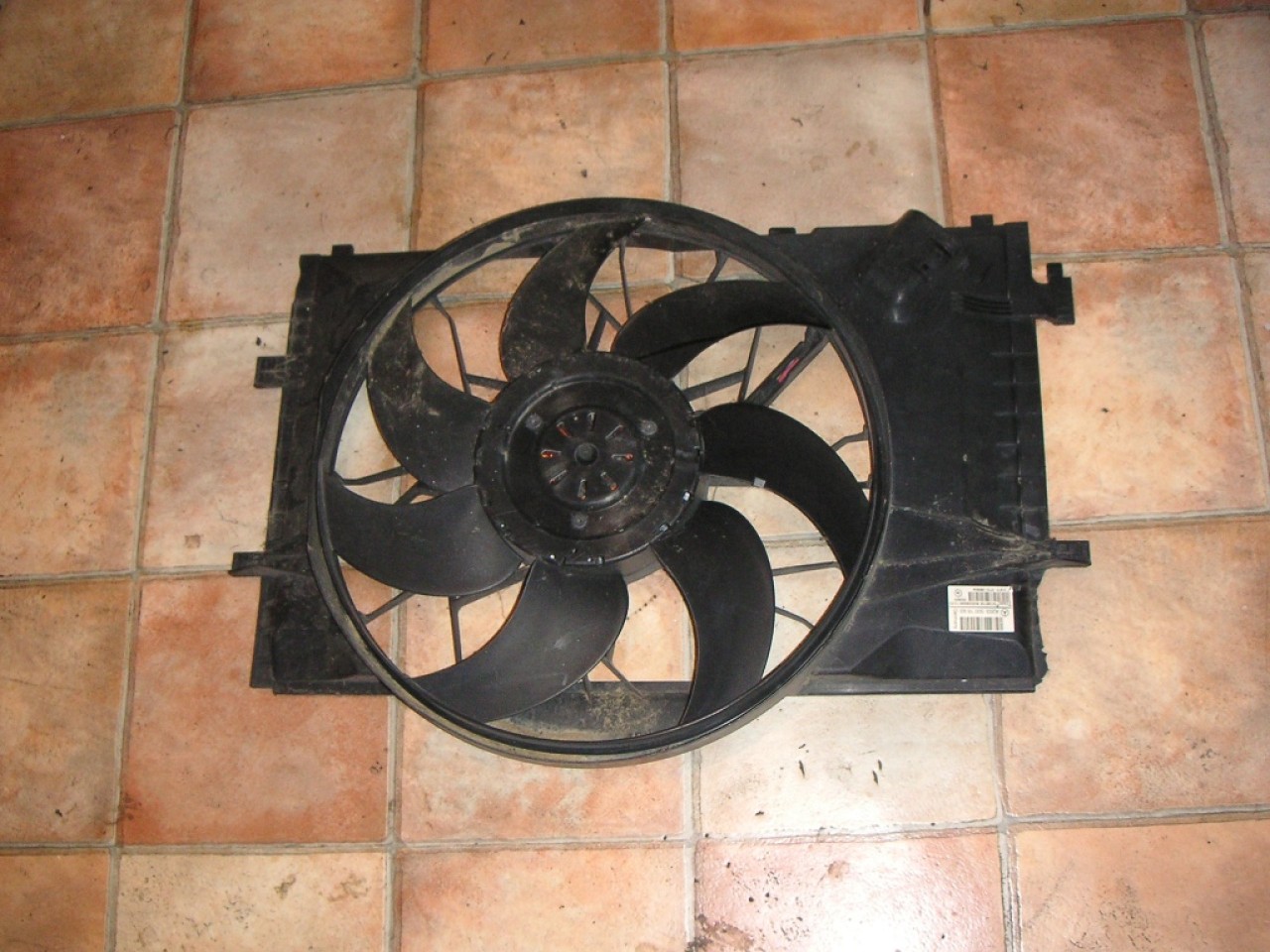 Electroventilator Mercedes C-Class W203 (2001-2006), C230 cod A2035400788