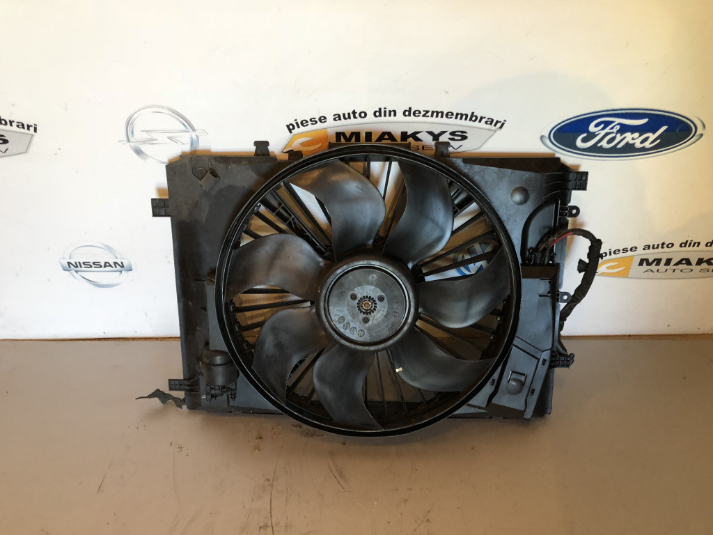 Electroventilator Mercedes C-lass W204