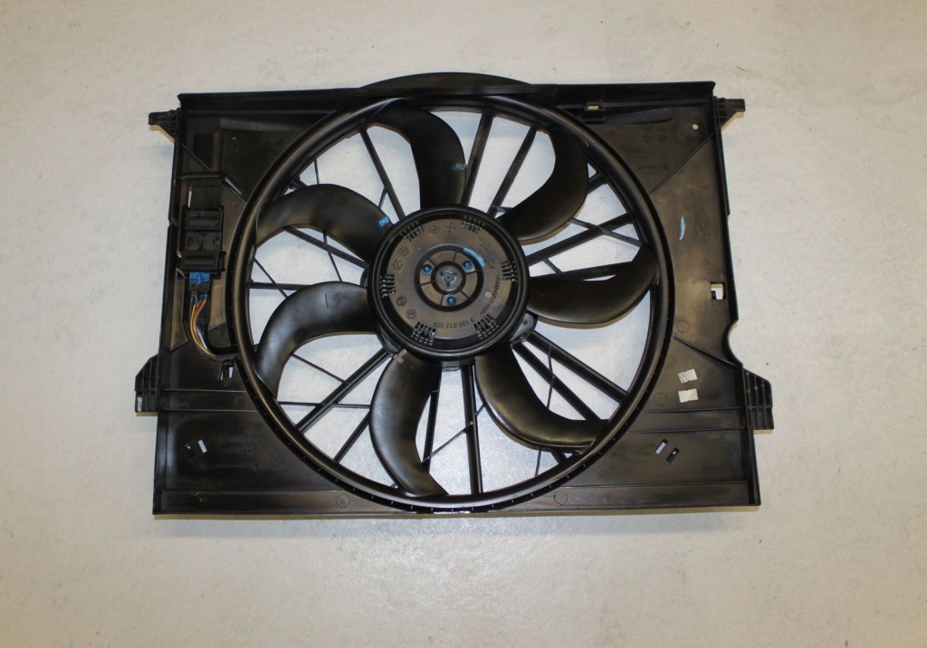 Electroventilator Mercedes CLS W219 A2115001693