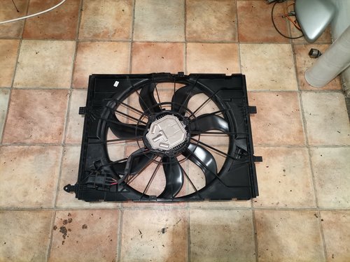 Electroventilator Mercedes W205 C-Class Coupe AMG, V-class W447 Vito, Viano, GLC X253 (2015-2021)