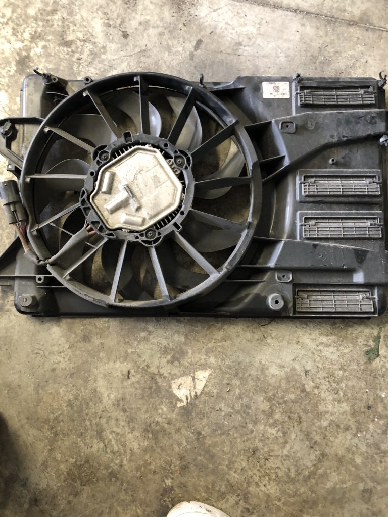 Electroventilator Opel Insignia B 1.6 Motorina 2018, 84216861
