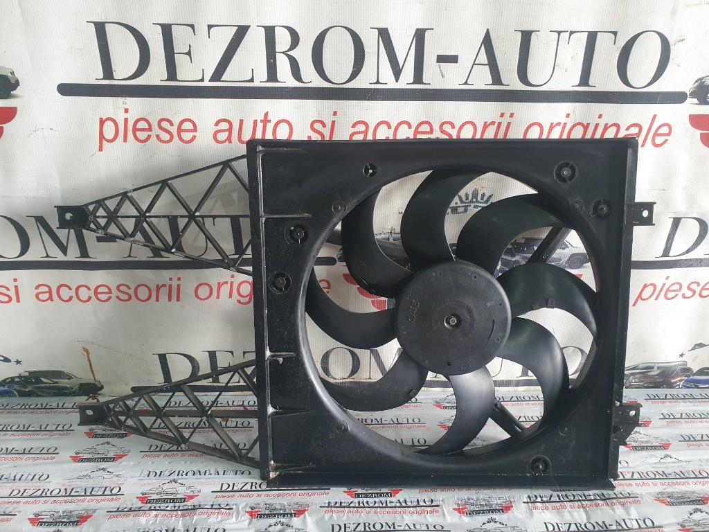 Electroventilator original VW Fox 1.4 TDI 68 cai motor BNM cod piesa : 6Q0121207N