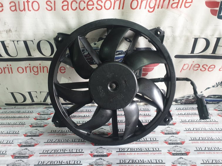 Electroventilator Peugeot 3008 I 1.6 Turbo cod piesa : 9661571480