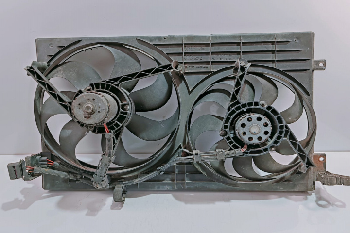 Electroventilator Racire 1J0121206 / 1J0121206B / 1J0121207C / ZSB1J0121205A Volkswagen VW Golf 4 [1997 - 2006]