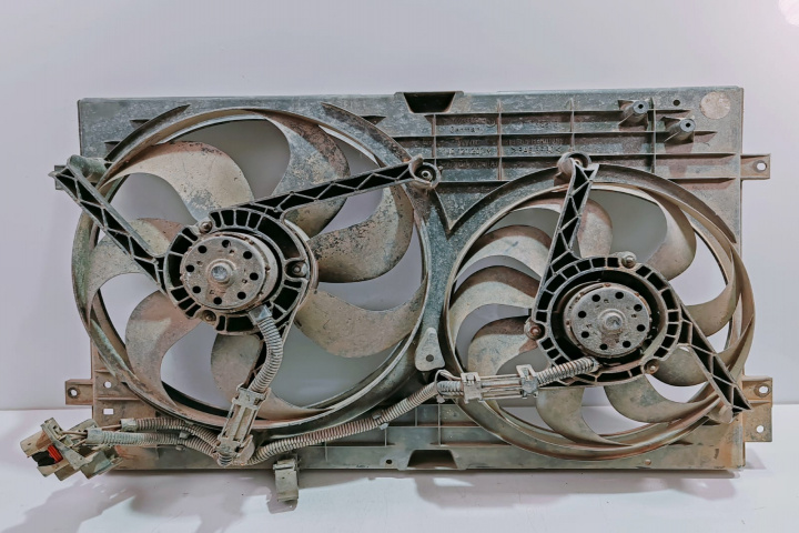 Electroventilator Racire 1J0121206D / 1J0121206C / 1J0121207M / ZSB1J0121205B Volkswagen VW Golf 4 [1997 - 2006]