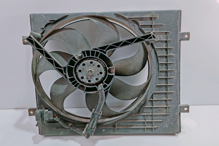 Electroventilator racire 1J0121207 Volkswagen VW Golf 4 [1997 - 2006]