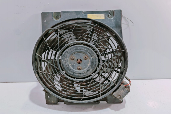 Electroventilator racire Bosch 3135103537 / 24431829 / 90570741 Opel Zafira A [1999 - 2003]