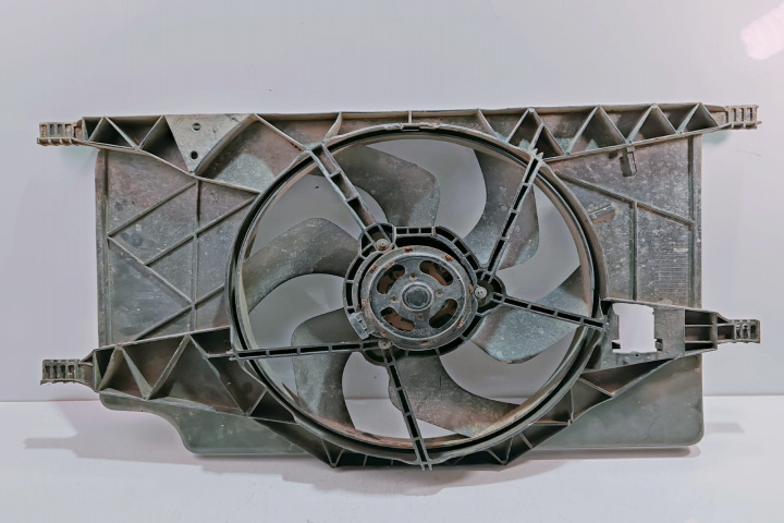 Electroventilator Racire cu Suport 8200292769 Renault Laguna 2 [2001 - 2005]