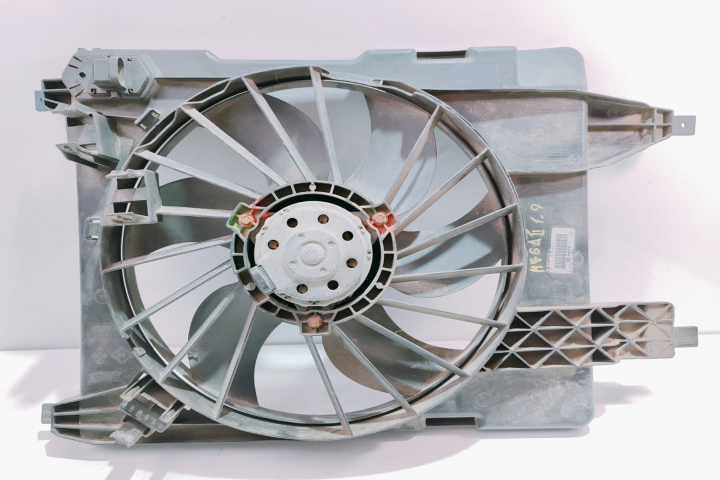 Electroventilator Racire cu Suport 8200884679 Renault Megane 2 [2002 - 2006]